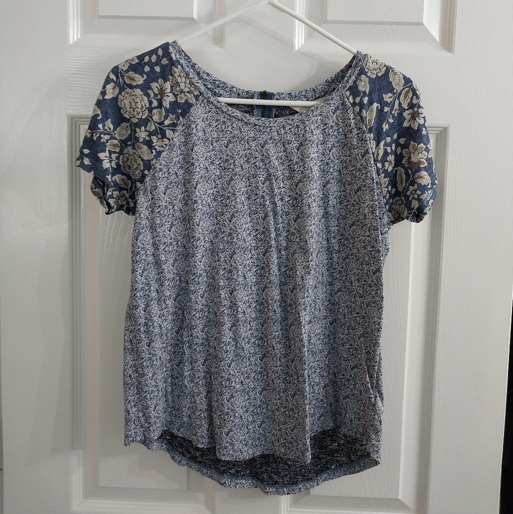 Lucky Brand blue floral shirt size S